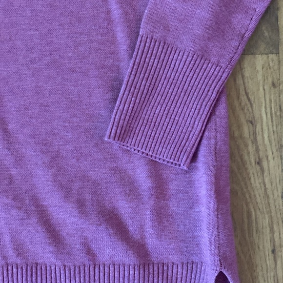 Old Navy dusty rose, long sleeve, v-neck tunic sweater - Picture 4 of 11